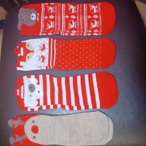 Socks 4 pair holiday lot